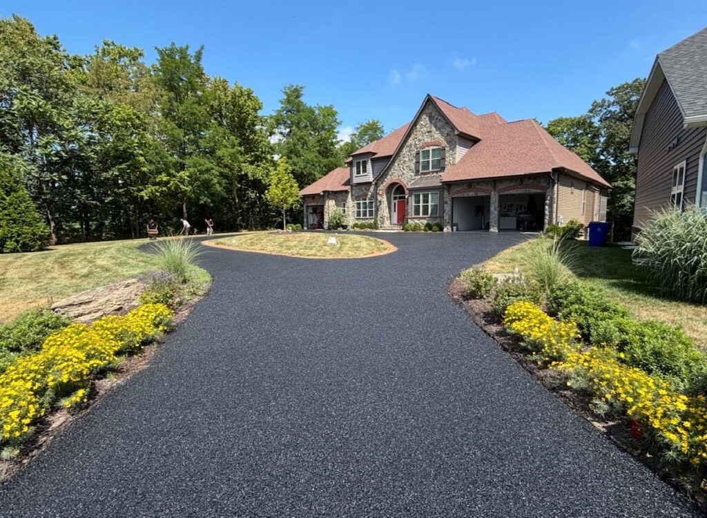 new-blacktop-driveway-thurmont